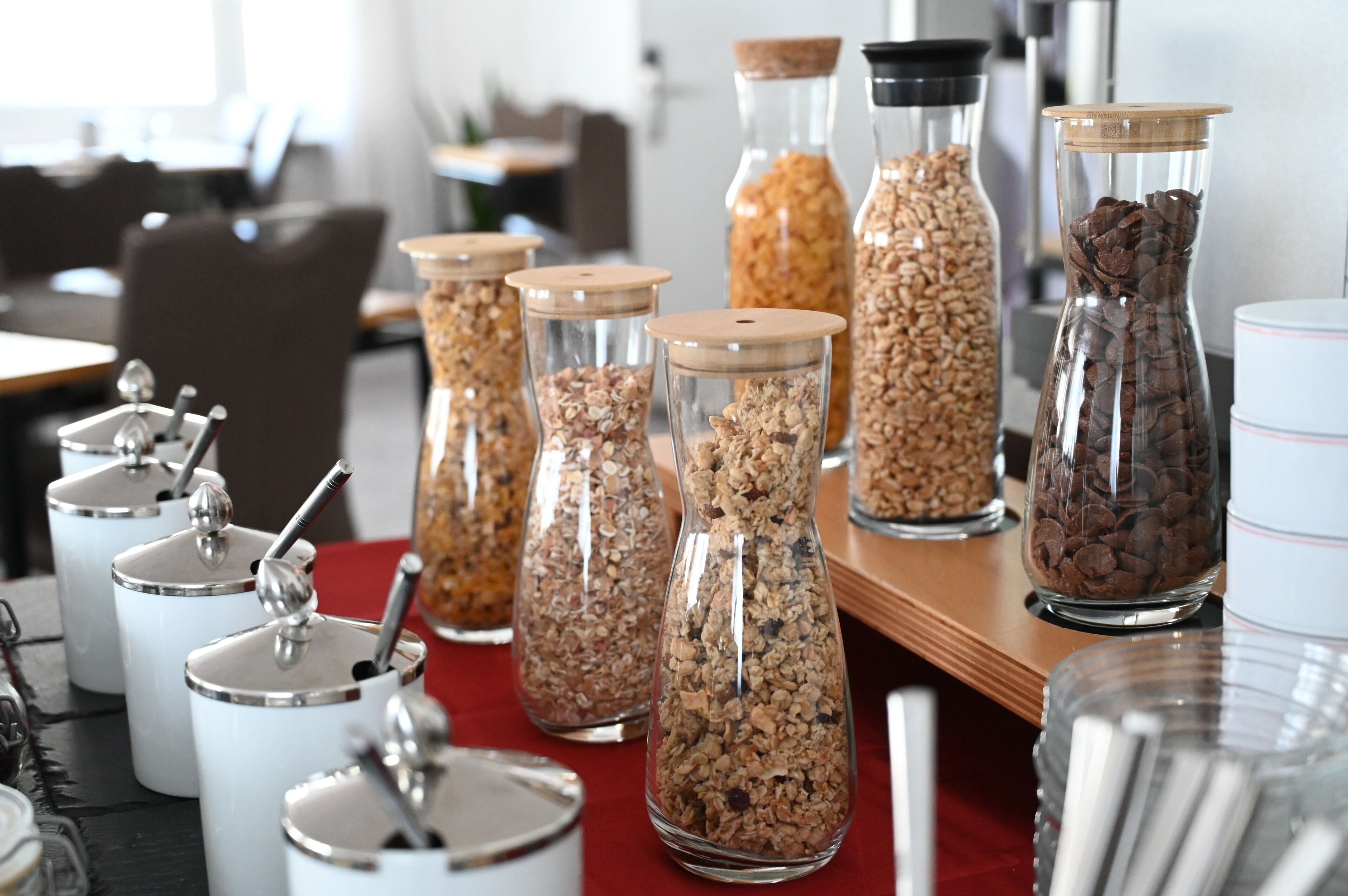 Petit déjeuner buffet servi tous les jours en supplément