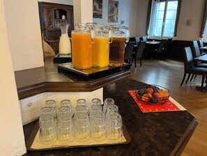 Daily buffet breakfast (CHF 15.00 per person)
