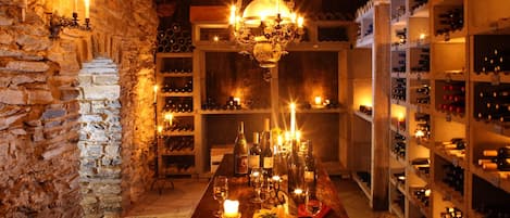Bar lounge