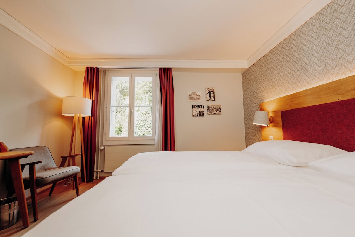Budget-Zweibettzimmer | Hypo-allergenic bedding, in-room safe, desk, iron/ironing board