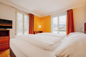 Standard Twin Room, balcony, mountain view | 1 bedroom, hypo-allergenic bedding, in-room safe, desk