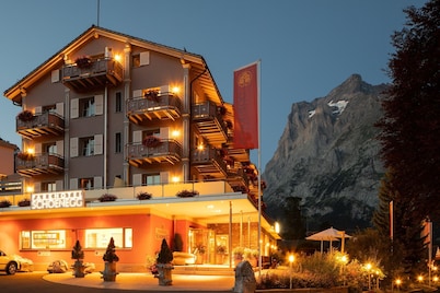 Parkhotel Schoenegg