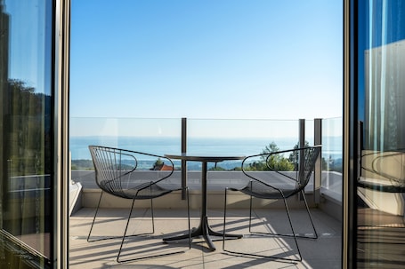 Superior See mit Balkon | ํ
๋ผ์ค/ํํฐ์ค