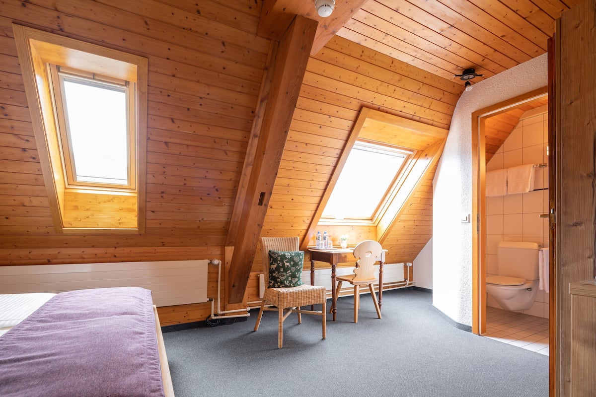 In-room safe, desk, free WiFi, bed sheets