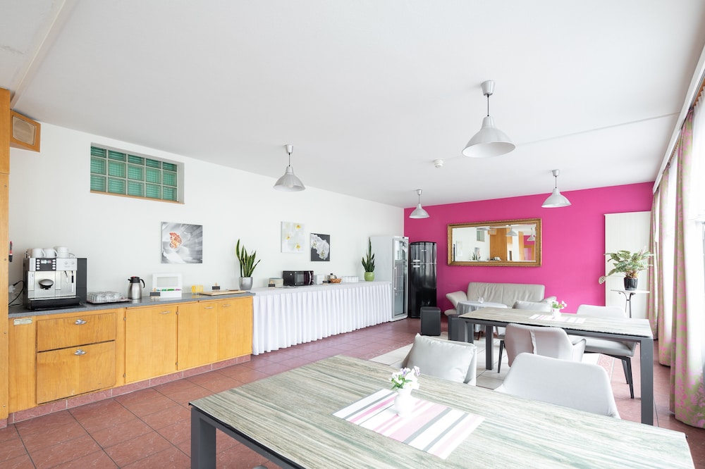 Hotel Lötschberg by null