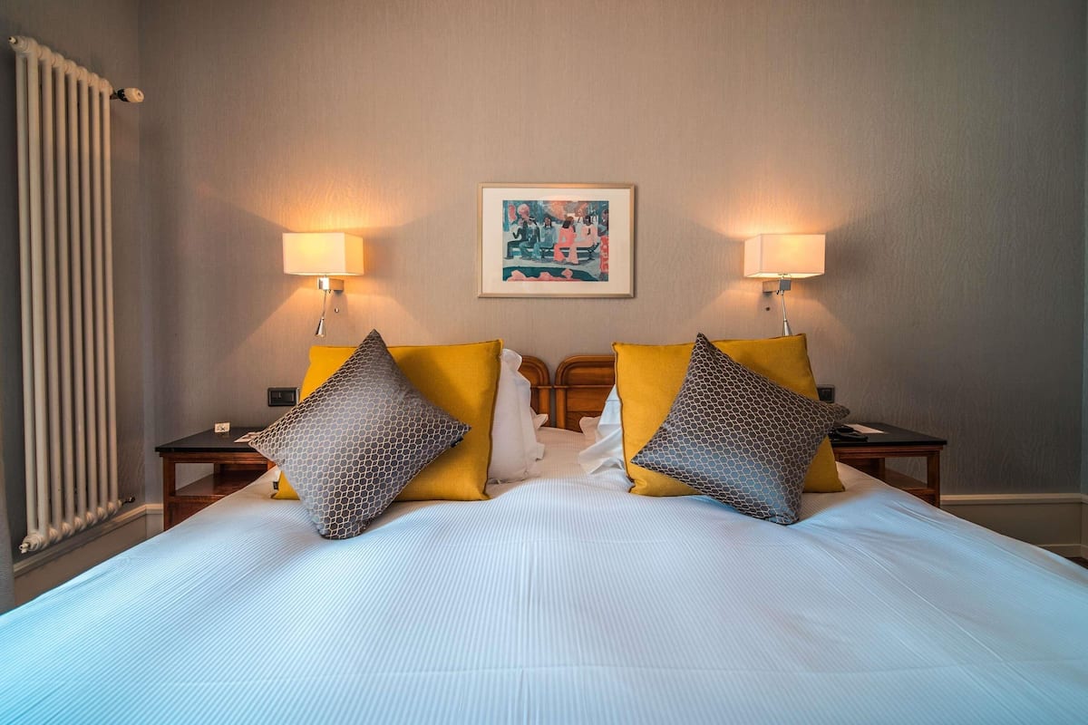 Room, 2 Single Beds (Historic, customized rooms, with A/C)