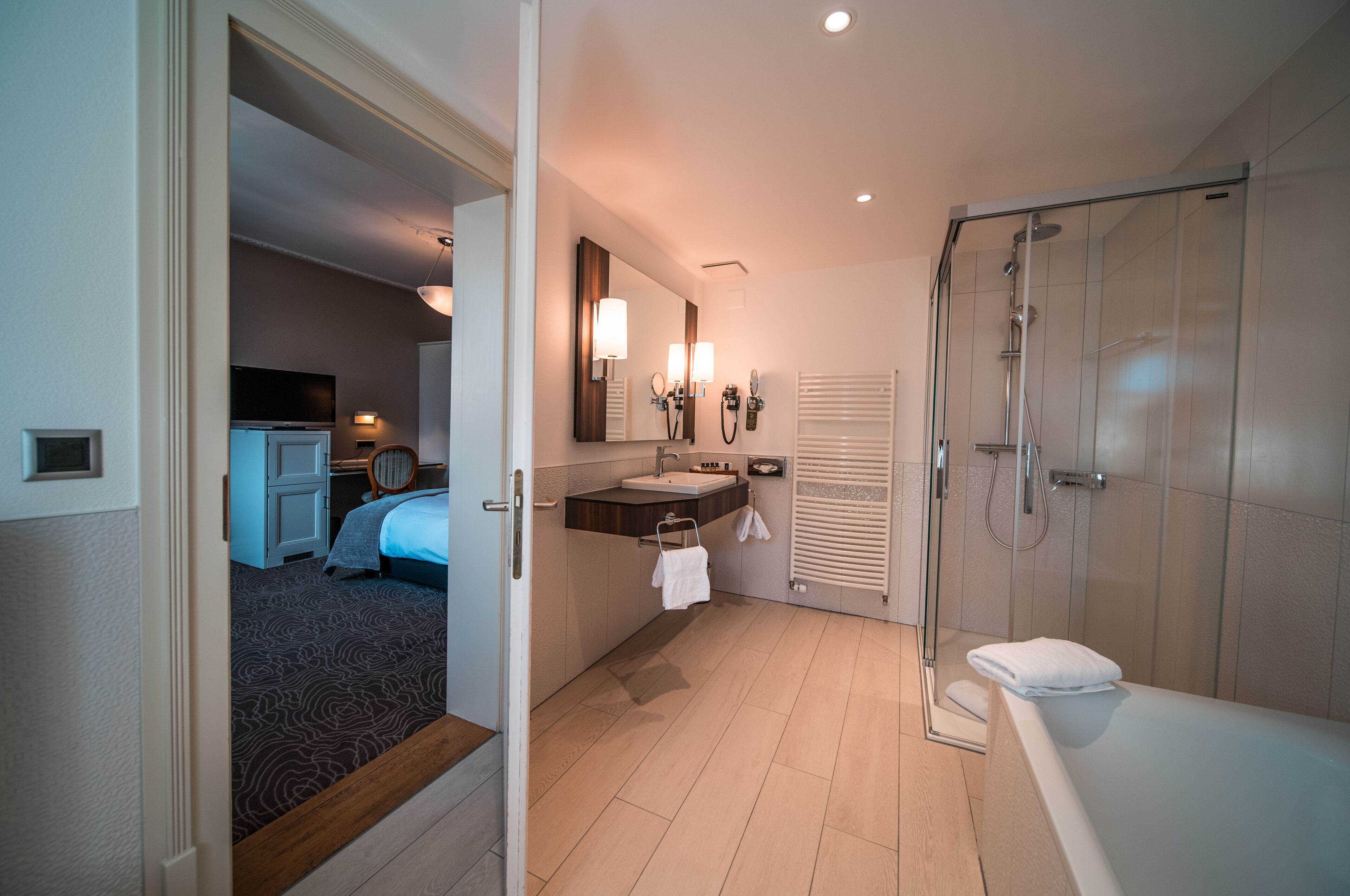 room, 2 single beds (historic, customized rooms, with a/c) | bathroom | eco-friendly toiletries, hair dryer, bathrobes, slippers