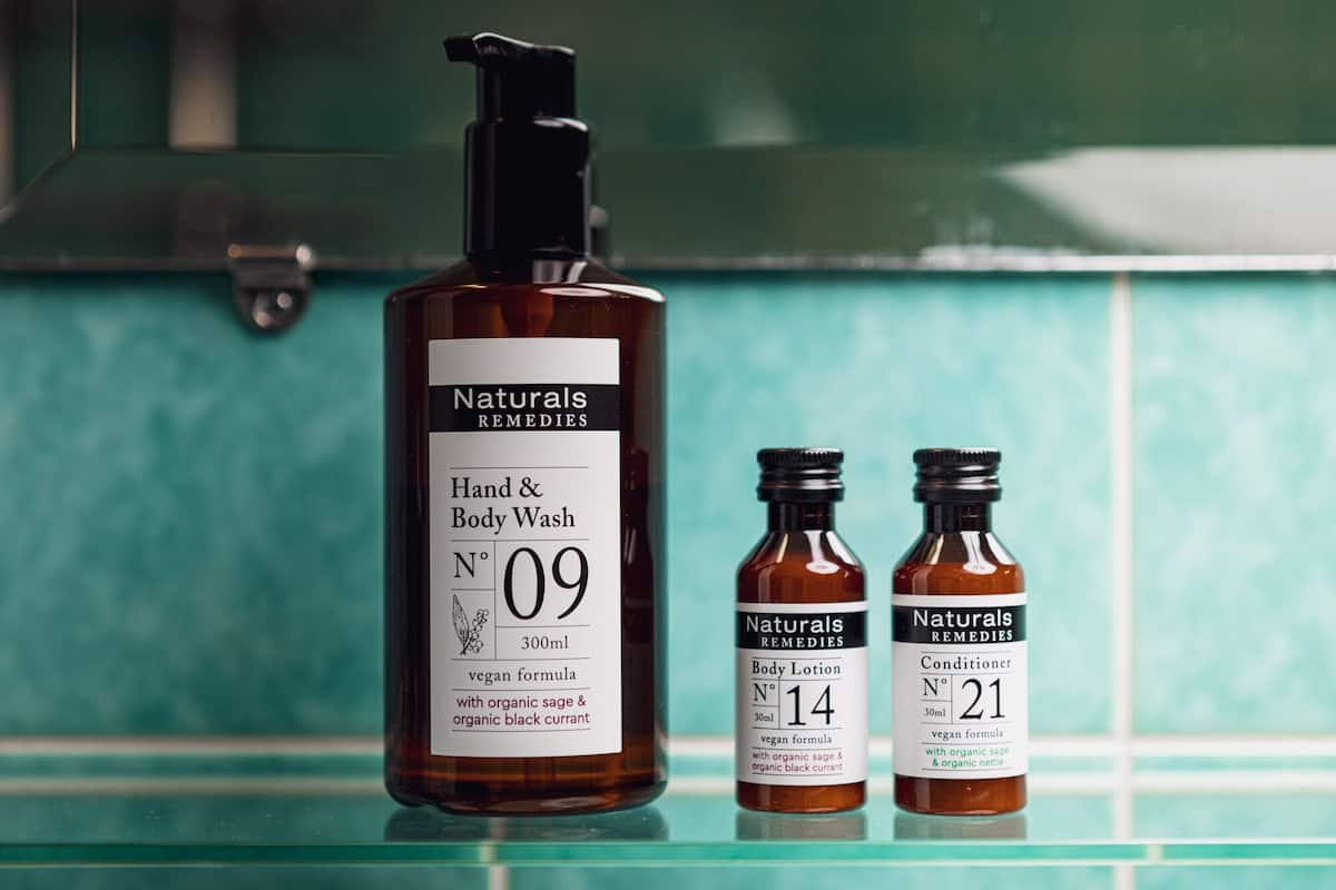 double room (l) | bathroom | hair dryer, towels