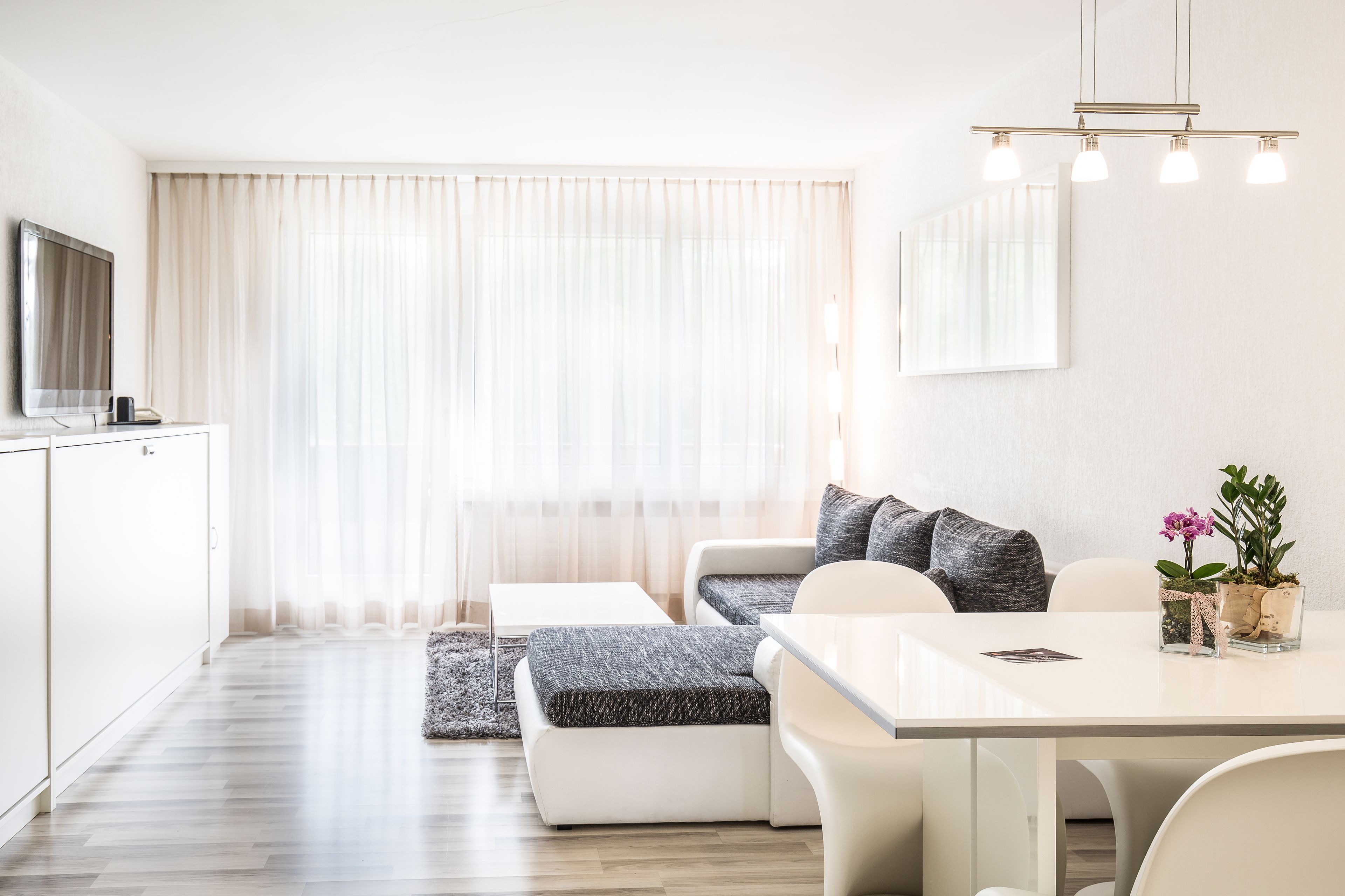 premium quadruple room | in-room dining