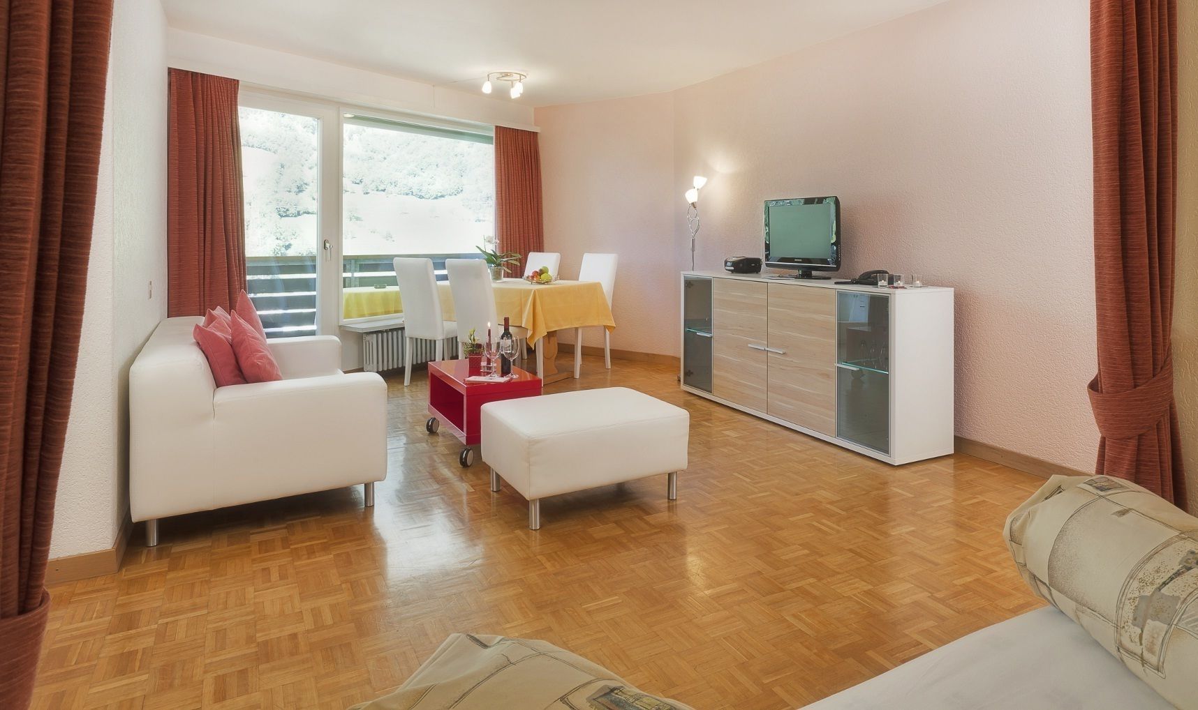 Classic-studio | Olohuone | Televisio
