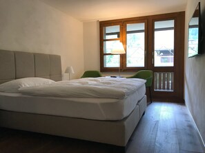 Double Room, Mountain View