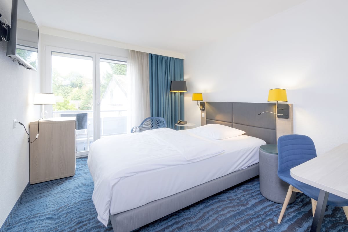 free minibar, in-room safe, desk, blackout curtains