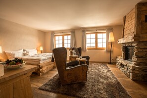 Suite (Baurenstube) | Hypoallergeen beddengoed, een gratis minibar, een kluis op de kamer