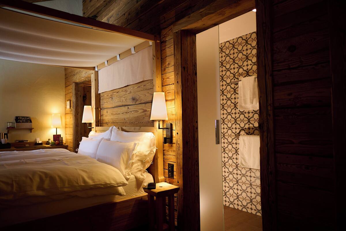Habitación doble (Sennenzimmer) | Ropa de cama hipoalergénica y minibar con artículos gratuitos