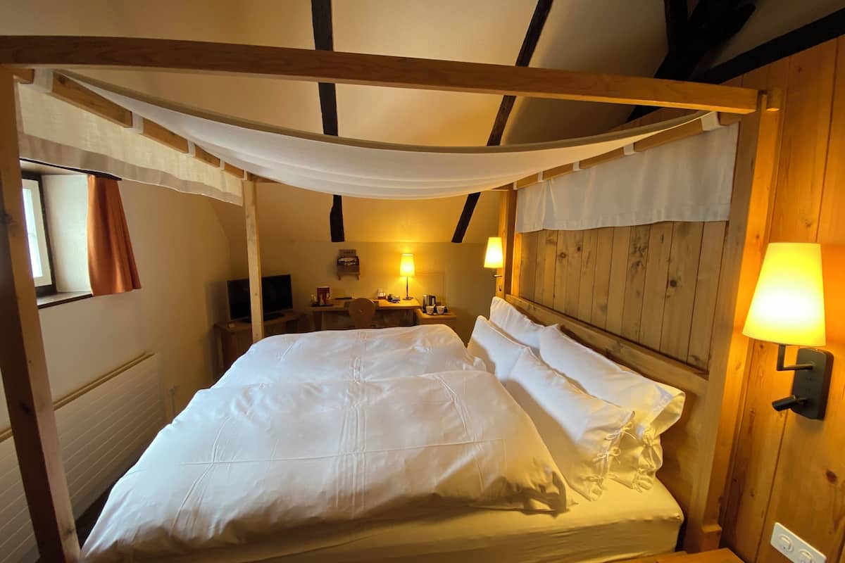 double room (sennenzimmer) | 1 bedroom, hypo-allergenic bedding, free minibar, in-room safe