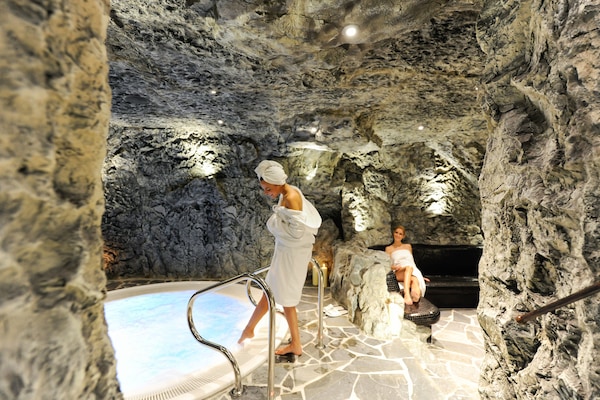 Sauna, Whirlpool, Dampfbad, Körperbehandlungen, Aromatherapie