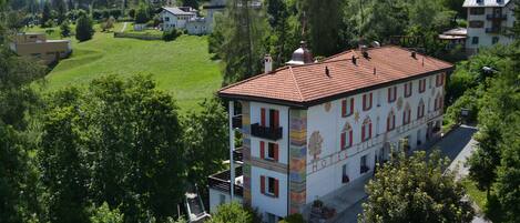 Majoituspaikan julkisivu