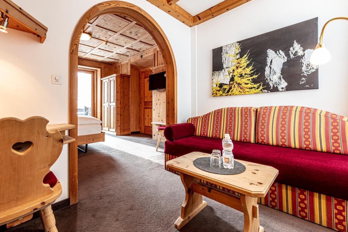 55-cm tv with satellite channels