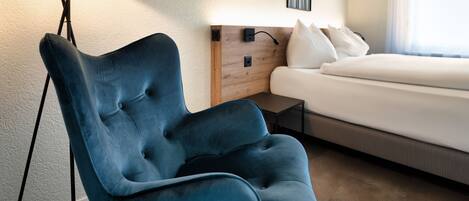 Standard Double Room | In-room safe, desk, soundproofing, iron/ironing board