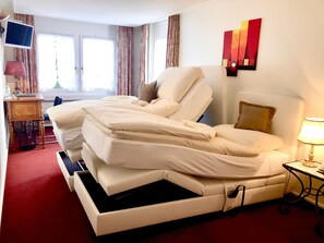 Comfort Double Room, Corner | Down duvets, in-room safe, individually decorated