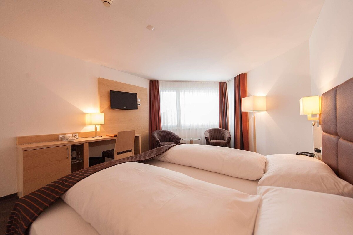 Minibar, in-room safe, desk, blackout drapes