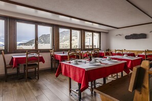 Petit déjeuner anglais compris tous les jours