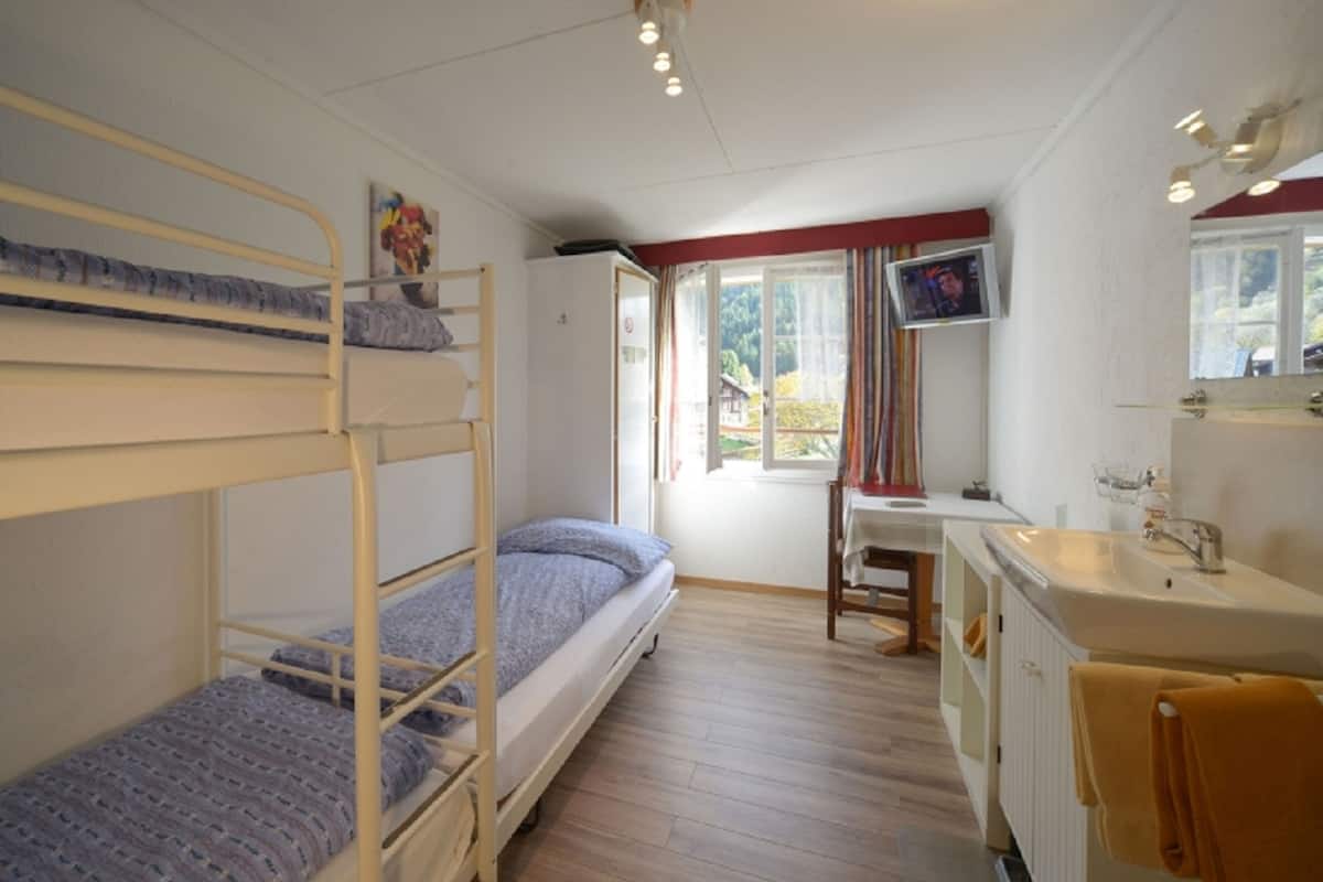 Basic Triple Room, Shared Bathroom