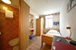 Standard Single Room, Private Bathroom | 1 bedroom, in-room safe, desk, cots/infant beds