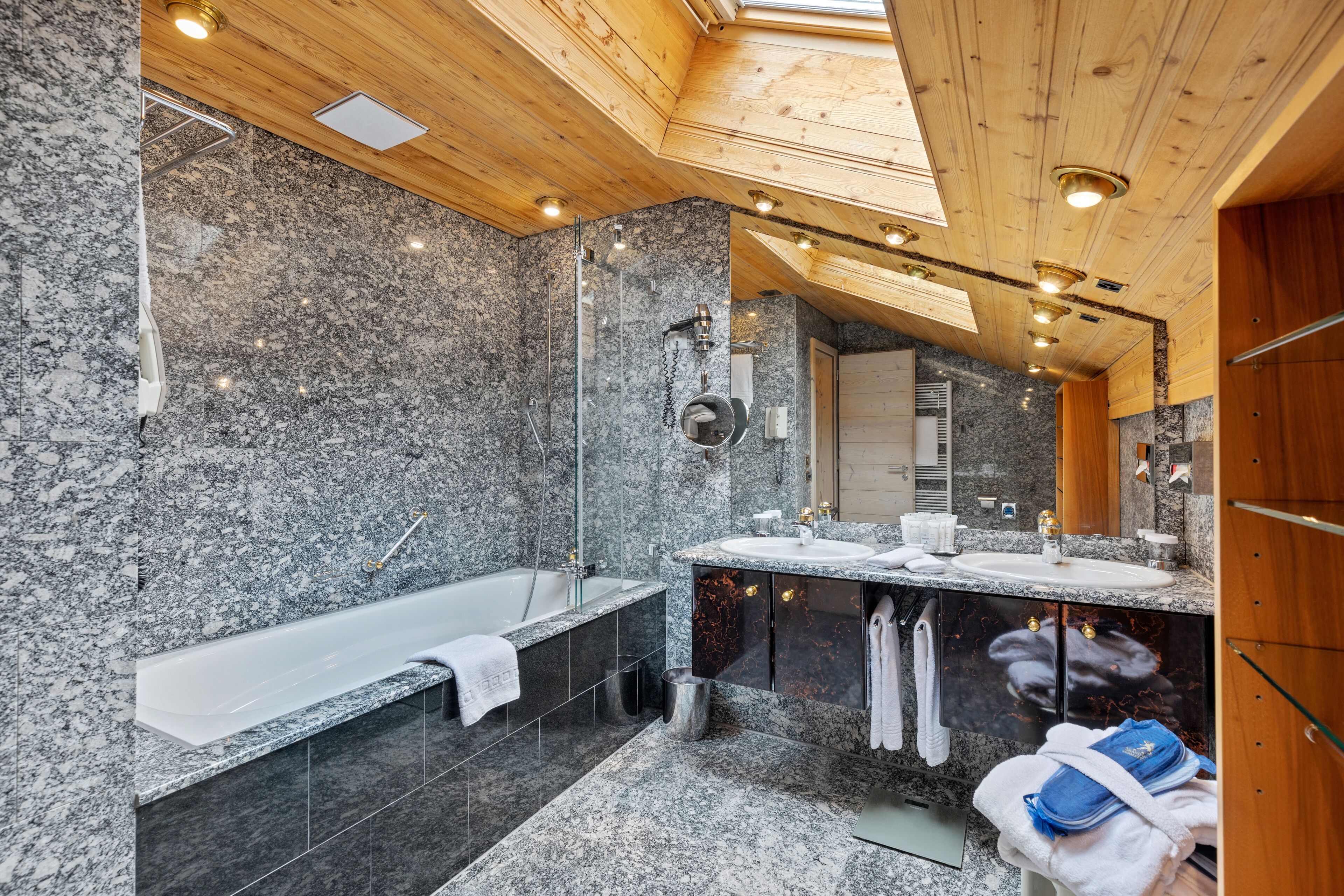 Photo - Grand Hotel Zermatterhof