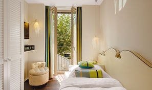 Single Room | In-room safe, blackout drapes, free WiFi, bed sheets