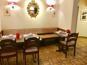 Breakfast area