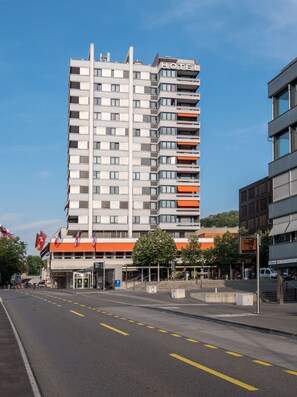 Unclassified image, 2 of 14, button - Hotel Linde (Baden)
