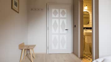 1 bedroom, premium bedding, down comforters, individually furnished