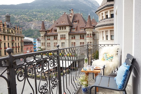Deluxe Twin Room, Balcony, Mountain View (DBL TB) | 1 bedroom, premium bedding, down comforters, individually furnished