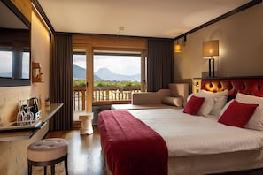 Hochwertige Bettwaren, Minibar, Zimmersafe, Schreibtisch