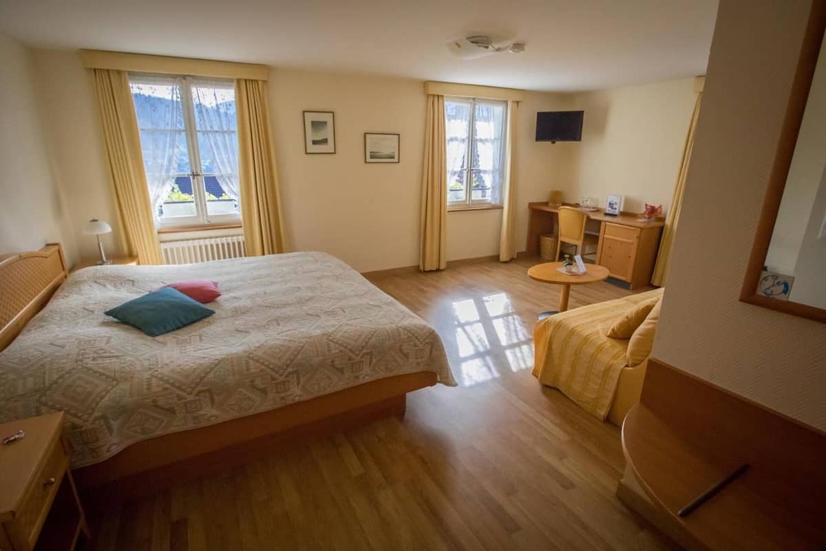 minibar, desk, rollaway beds, free wifi