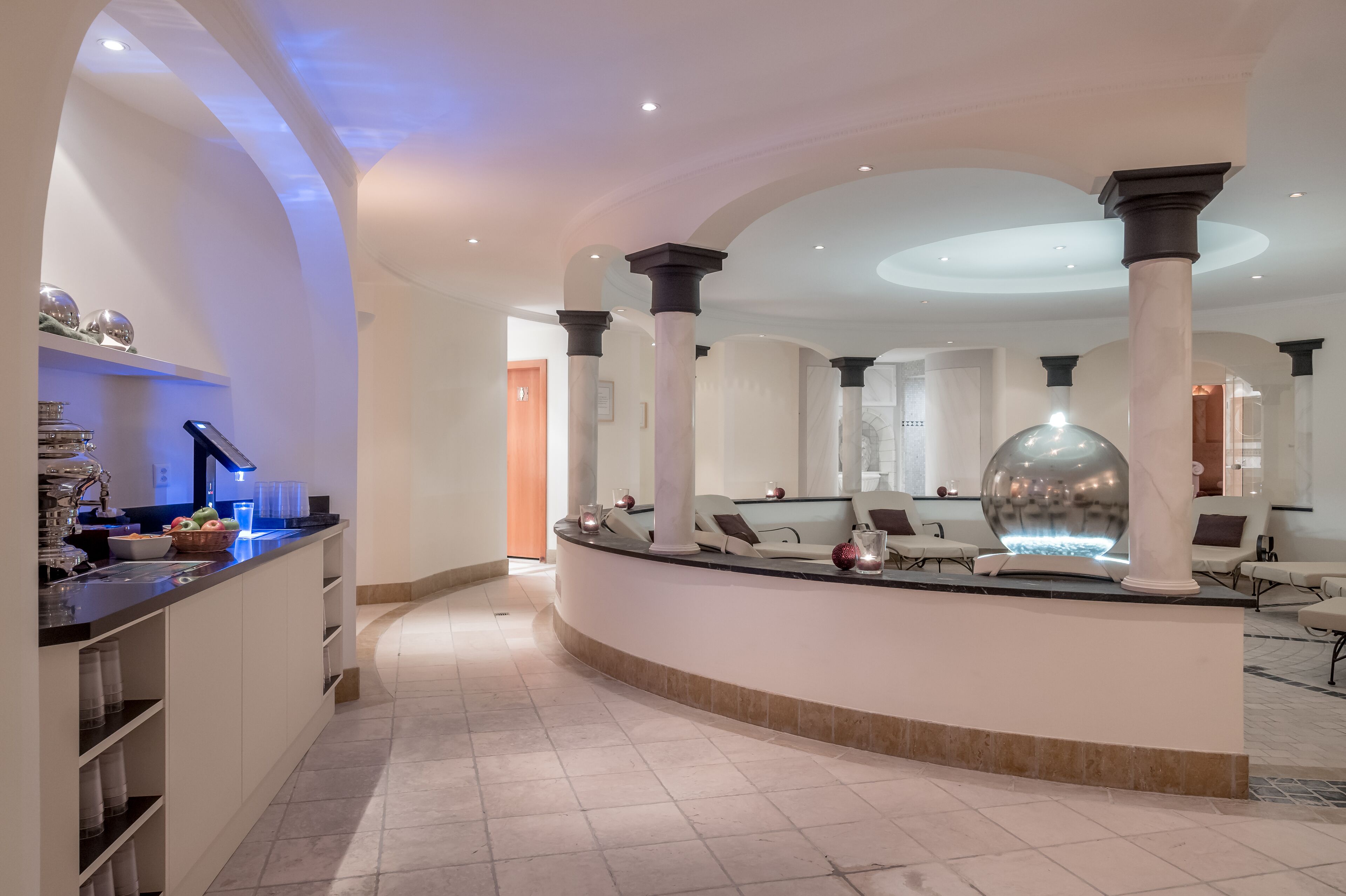 sauna, hot tub, steam room, body treatments, hot stone massages