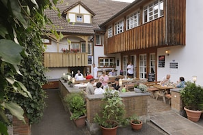 Frühstück, Mittagessen, Abendessen, regionale Küche, Speisen im Freien