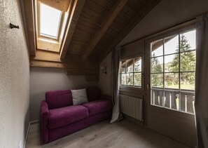 Junior Suite, 1 King Bed with Sofa bed, Balcony, Mountainside | Minibar, in-room safe, desk, blackout drapes