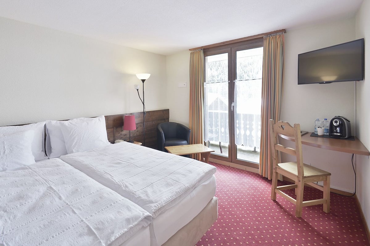 Standard-Doppelzimmer | Zimmersafe, Schreibtisch, kostenloses WLAN