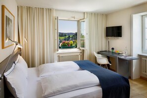 In-room safe, desk, cribs/infant beds, rollaway beds