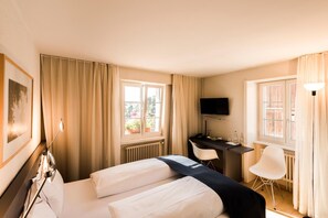 In-room safe, desk, cots/infant beds, rollaway beds