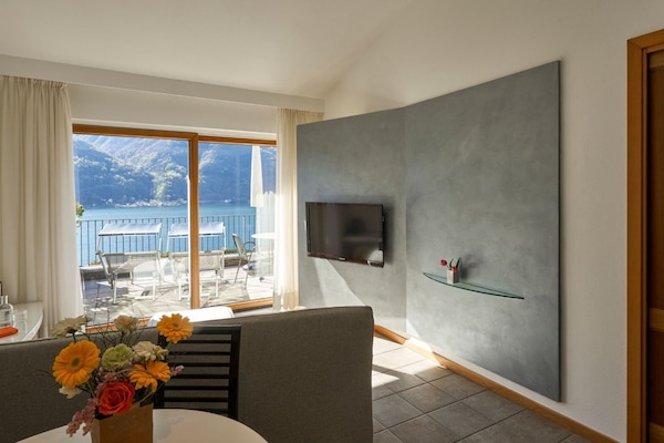 Panoramic-Suite, Terrasse, Seeblick | Allergikerbettwaren, Daunenbettdecken, Zimmersafe