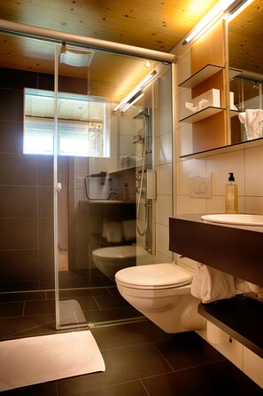 Comfort Room | Bathroom shower