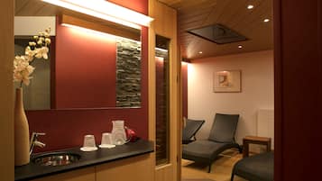 Body treatments, hot stone massages, Swedish massages, reflexology
