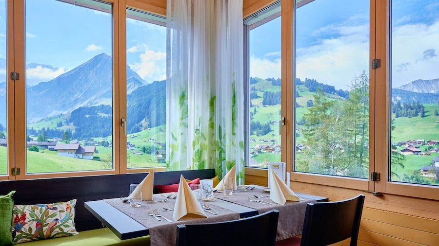 Ferien- und Familienhotel Alpina