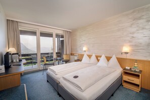 Superior Twin Room, Lake View - Seeblick Höhenhotel (Emmetten)
