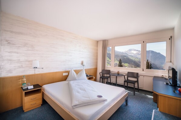 Comfort Double Room | Bathroom - Seeblick Höhenhotel (Emmetten)