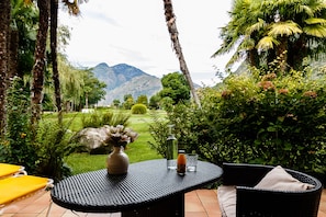 Junior Suite, 1 Bedroom, Terrace, Golf View | Garden view