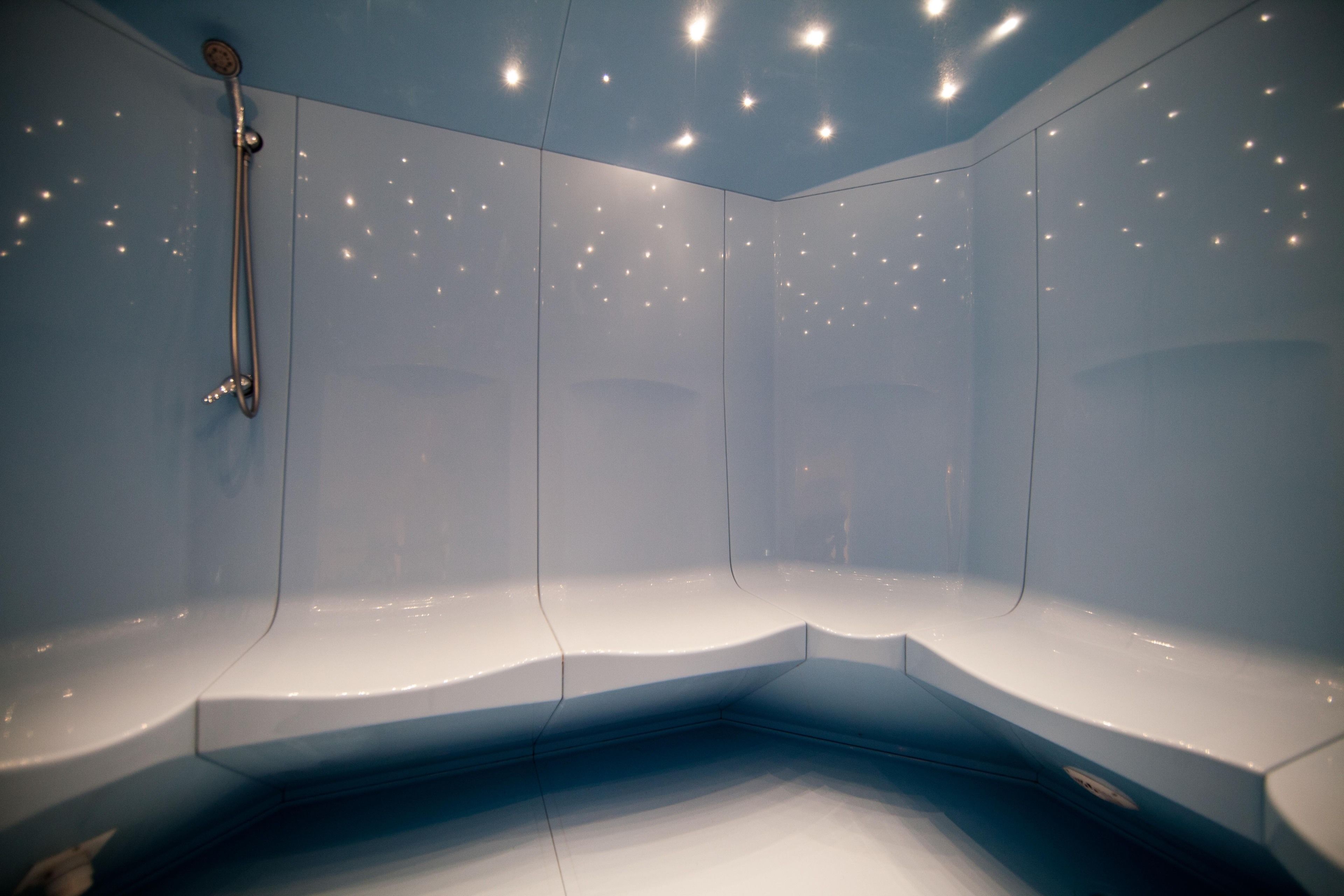 sauna, hot tub, steam room, turkish bath/hammam